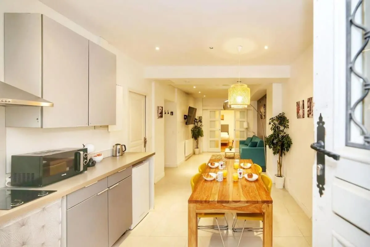Appartement Moderne Et Elegant A Paris 5 - 4P