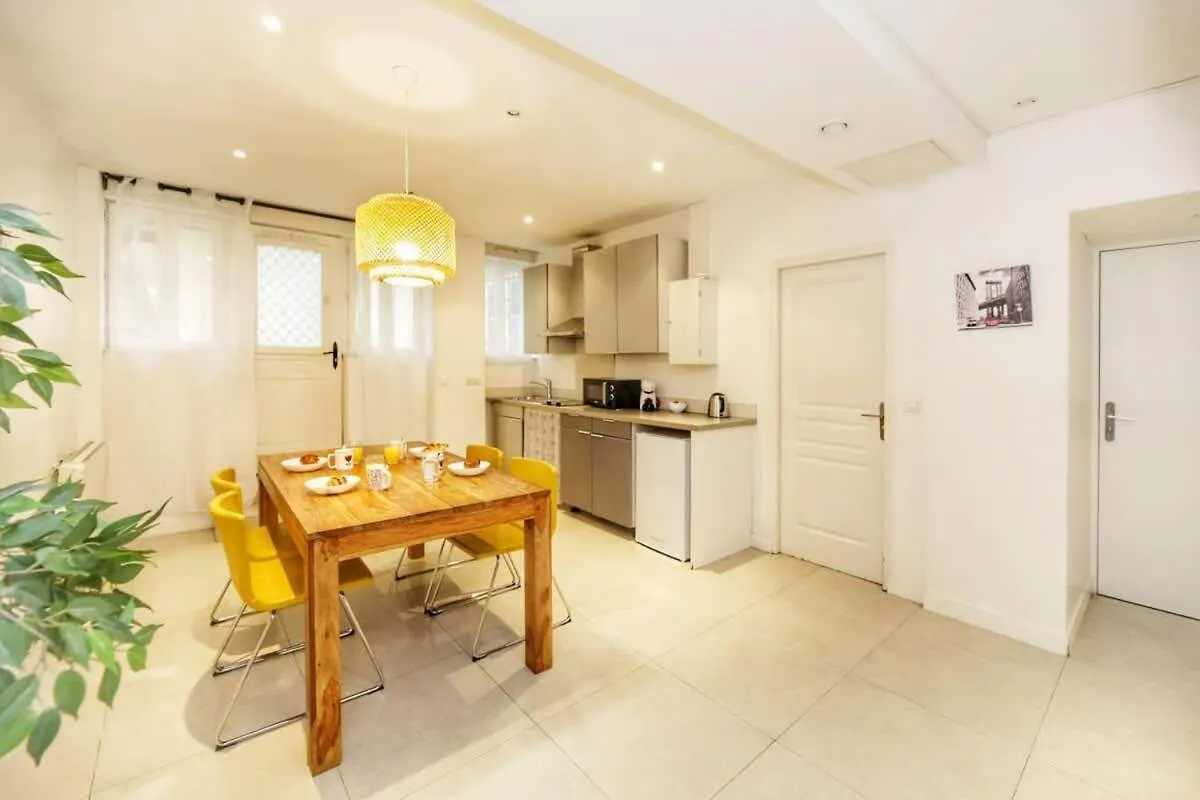 Appartement Moderne Et Elegant A Paris 5 - 4P